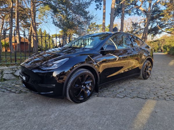 Tesla Model Y MPV, Electric, 2023, Black