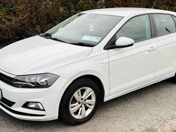 Volkswagen Polo Hatchback, Petrol, 2018, White