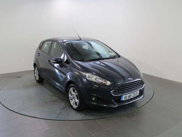 Ford Fiesta Hatchback, Petrol, 2015, Grey