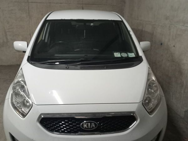 Kia Venga MPV, Diesel, 2014, White