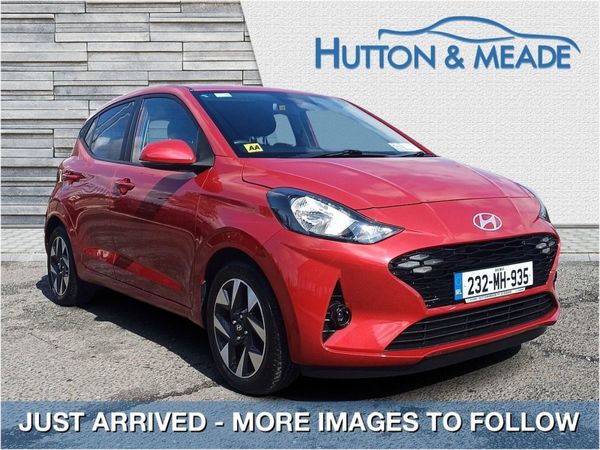 Hyundai i10 Hatchback, Petrol, 2023, Red
