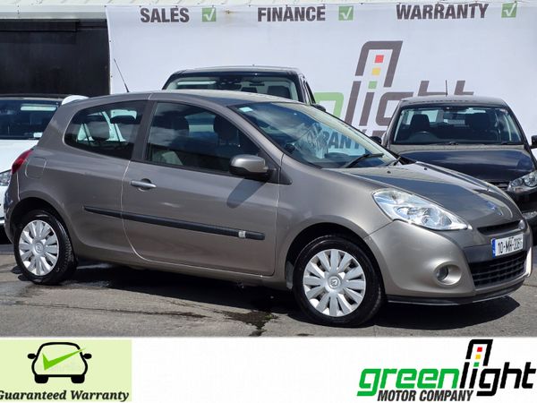 Renault Clio Hatchback, Petrol, 2010, Gold