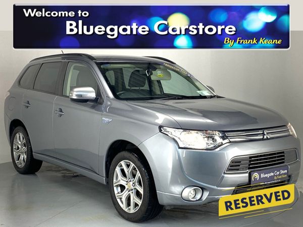 Mitsubishi Outlander Estate, Petrol Plug-in Hybrid, 2015, Grey
