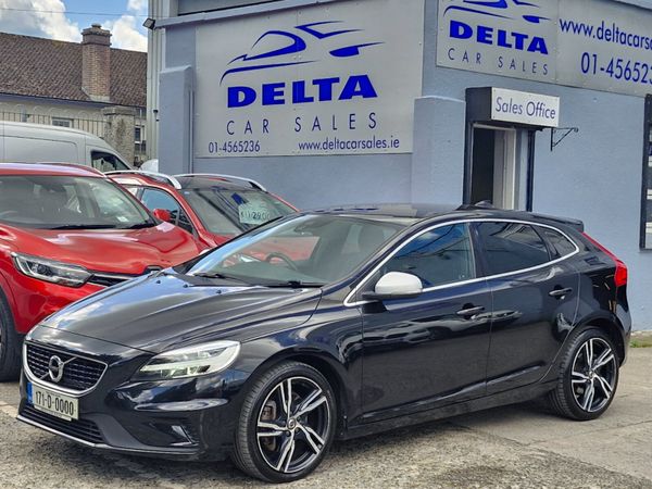 Volvo V40 Hatchback, Diesel, 2017, Black