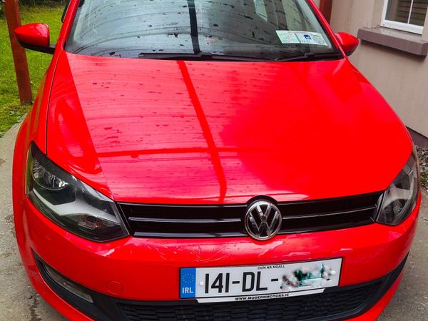 Volkswagen Polo Hatchback, Petrol, 2014, Red