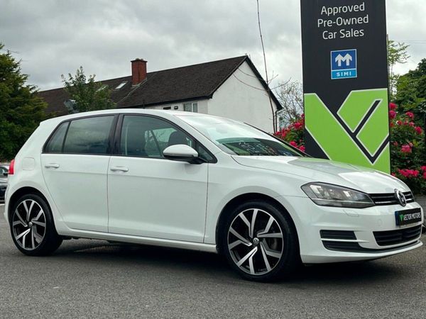 Volkswagen Golf Hatchback, Petrol, 2016, White