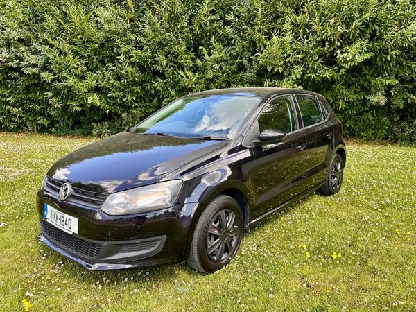 Volkswagen Polo Hatchback, Petrol, 2011, Black
