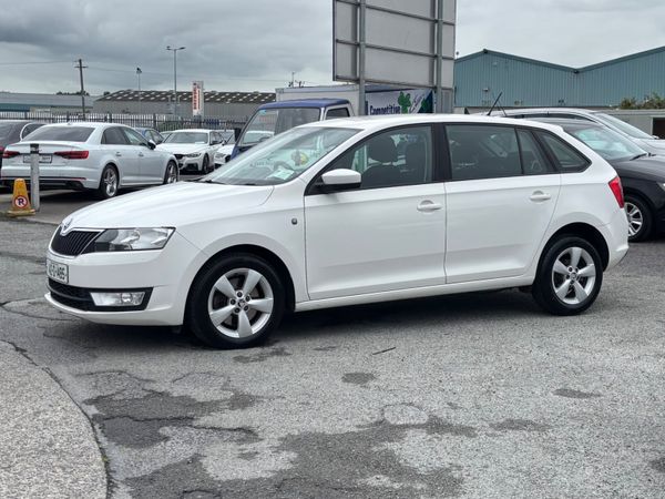 Skoda Rapid Hatchback, Diesel, 2014, White