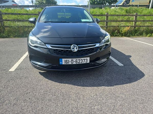 Vauxhall Astra Hatchback, Diesel, 2016, Black