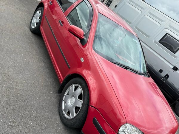 Volkswagen Golf Hatchback, Diesel, 2003, Red