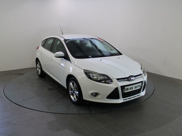 Ford Focus Hatchback, Petrol, 2013, White