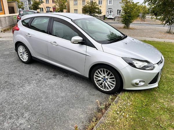 Ford Focus Hatchback, Diesel, 2011, Silver