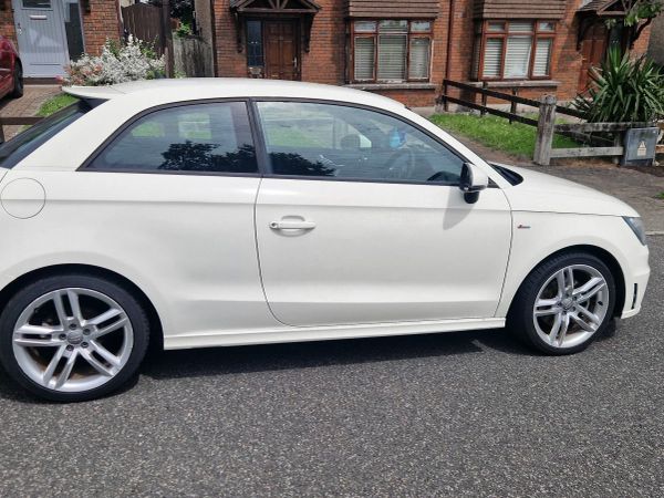 Audi A1 Hatchback, Diesel, 2011, White