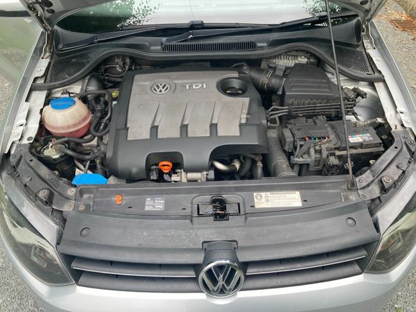 Volkswagen Polo Hatchback, Diesel, 2010, Silver