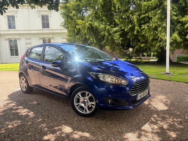 Ford Fiesta Hatchback, Petrol, 2014, Blue