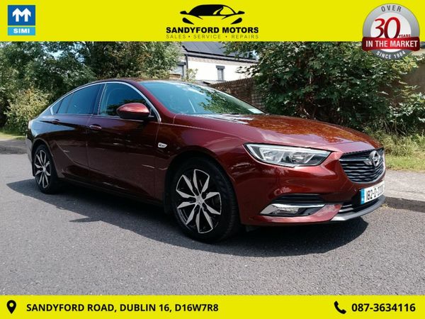 Opel Insignia Hatchback, Diesel, 2018, Red