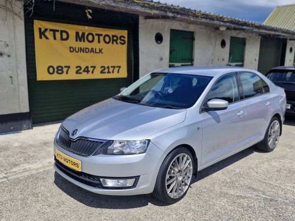 Skoda Rapid Hatchback, Petrol, 2014, Silver