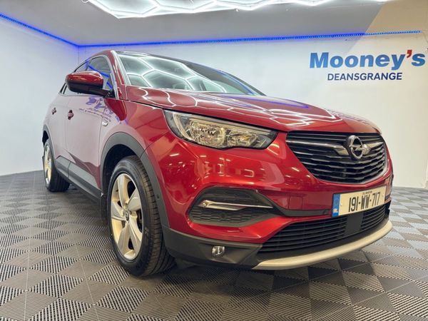 Opel Grandland X SUV, Diesel, 2019, Red
