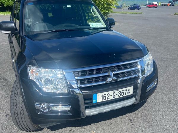Mitsubishi Pajero SUV, Diesel, 2016, Black