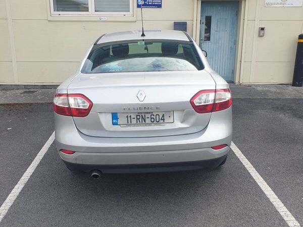 Renault Fluence Saloon, Diesel, 2011, Silver