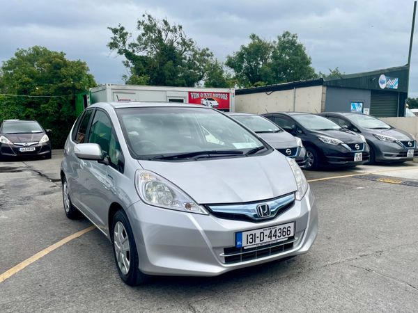 Honda Fit Hatchback, Petrol Hybrid, 2013, Silver