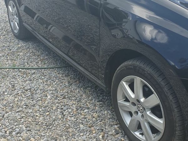 Volkswagen Polo Hatchback, Petrol, 2013, Black