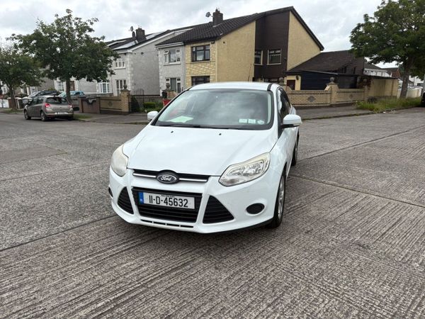 Ford Focus Hatchback, Diesel, 2011, White