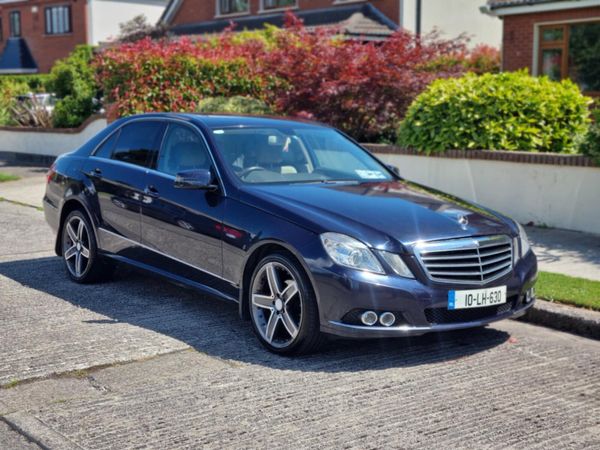 Mercedes-Benz E-Class Saloon, Diesel, 2010, Blue