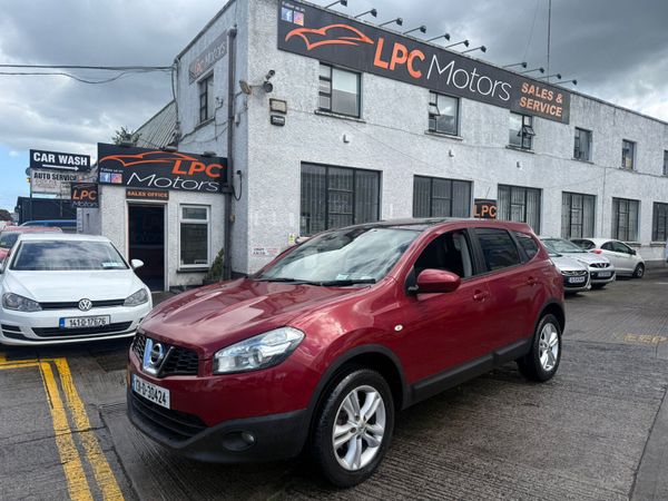 Nissan Qashqai+2 MPV, Diesel, 2013, Red