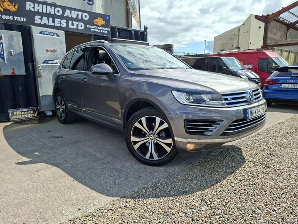 Volkswagen Touareg SUV, Diesel, 2016, Grey