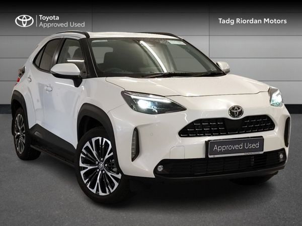 Toyota Yaris Cross Hatchback, Petrol Hybrid, 2024, White