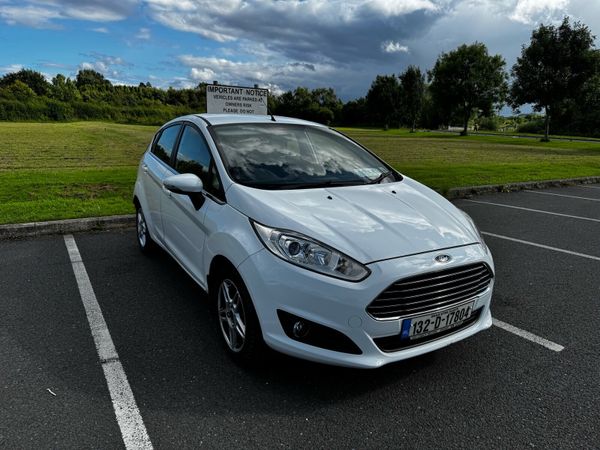 Ford Fiesta Hatchback, Petrol, 2013, White