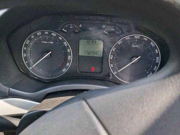 Skoda Octavia Hatchback, Petrol, 2007, Beige