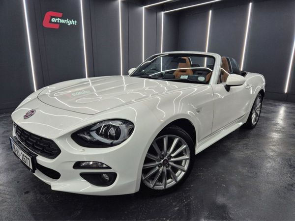 Fiat 124 Spider Cabriolet, Petrol, 2018, White