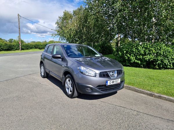 Nissan Qashqai Hatchback, Diesel, 2012, Grey