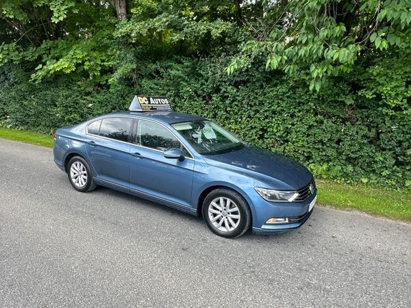 Volkswagen Passat Saloon, Diesel, 2017, Blue