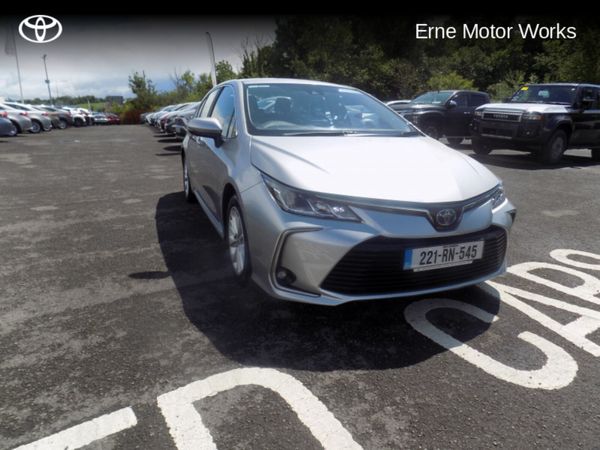 Toyota Corolla Saloon, Petrol Hybrid, 2022, Silver