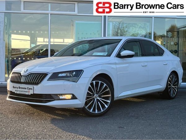 Skoda Superb Hatchback, Diesel, 2017, White