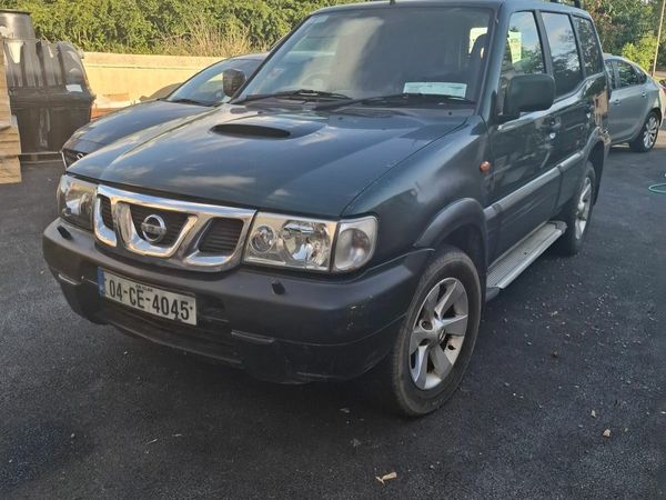 Nissan Terrano SUV, Diesel, 2004, Green