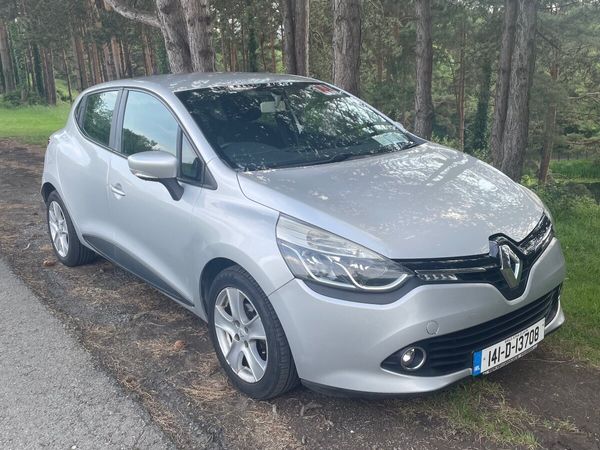 Renault Clio Hatchback, Petrol, 2014, Silver