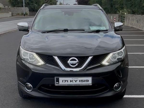 Nissan Qashqai SUV, Diesel, 2017, Black