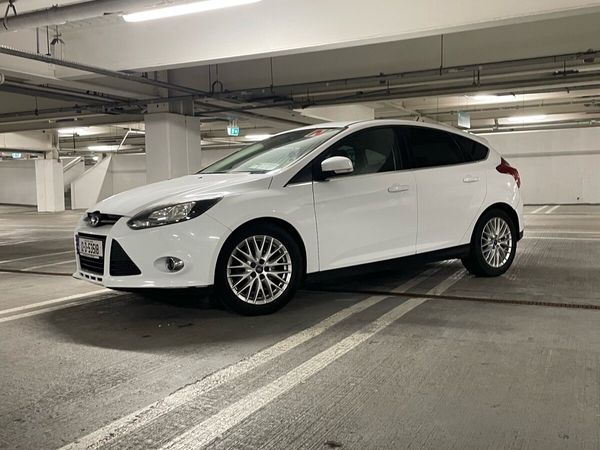 Ford Focus Hatchback, Diesel, 2012, White