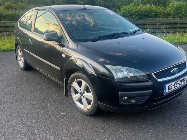 Ford Focus Hatchback, Petrol, 2005, Black
