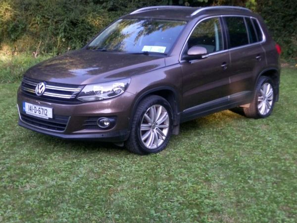 Volkswagen Tiguan SUV, Diesel, 2014, Brown
