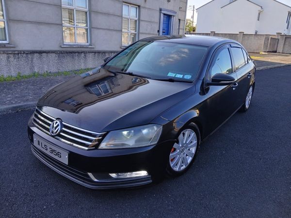Volkswagen Passat Saloon, Diesel, 2011, Black