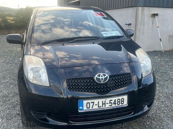 Toyota Yaris Hatchback, Petrol, 2007, Black