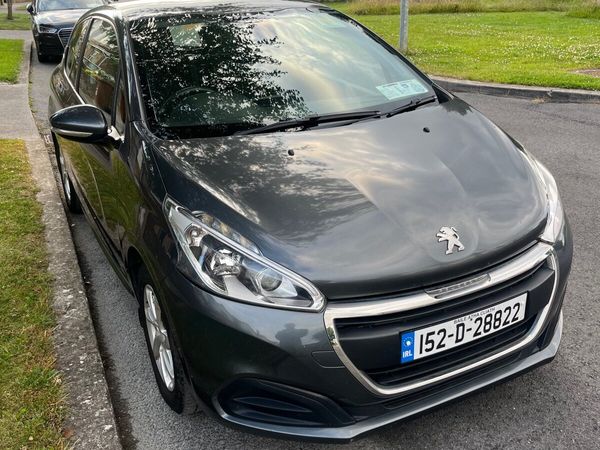 Peugeot 208 Hatchback, Petrol, 2015, Grey