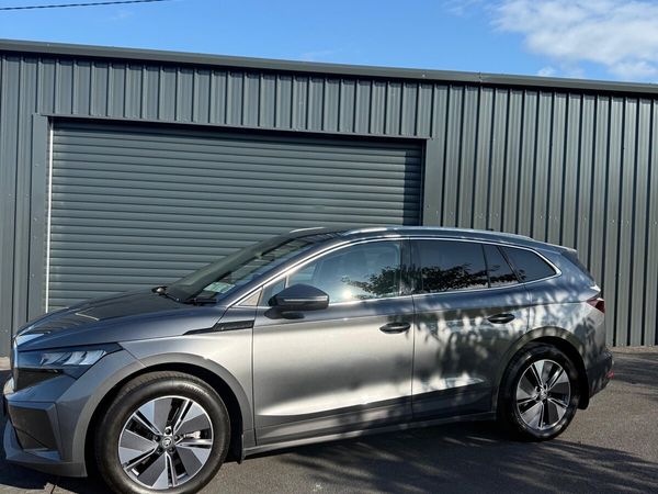 Skoda Enyaq Estate/Jeep, Electric, 2023, Grey
