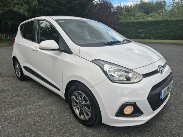 Hyundai i10 , Petrol, 2015, White
