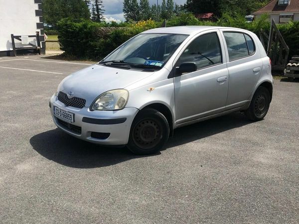 Toyota Yaris Hatchback, Petrol, 2003, Silver